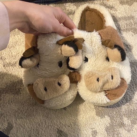 Cow Print Plush Slippers - Picture 2 of 6
